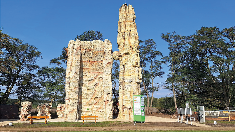 Bild zeigt einen Kletterfelsen